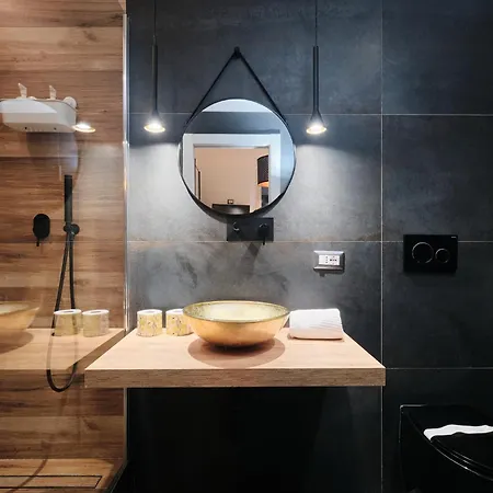 Elegante A Pochi Passi Dal Centro