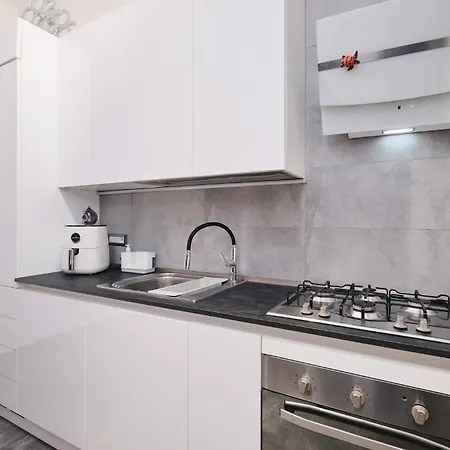 Elegante A Pochi Passi Dal Centro Lägenhet